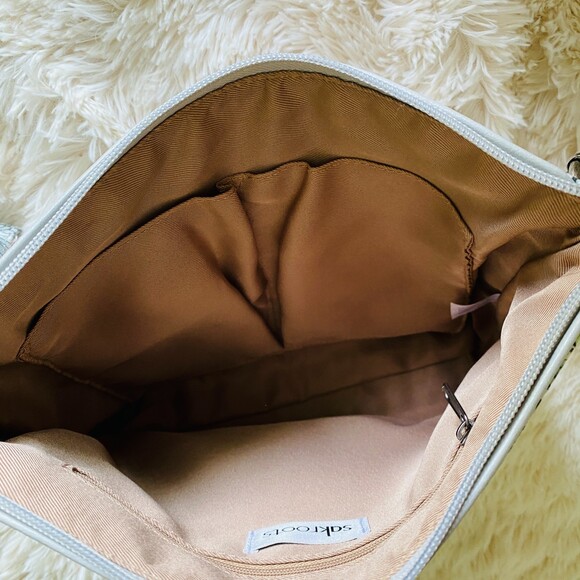 Sakroots Floral Crossbody Bag with ID Lanyard and Bee Keychain Boho Purse - Picture 14 of 15